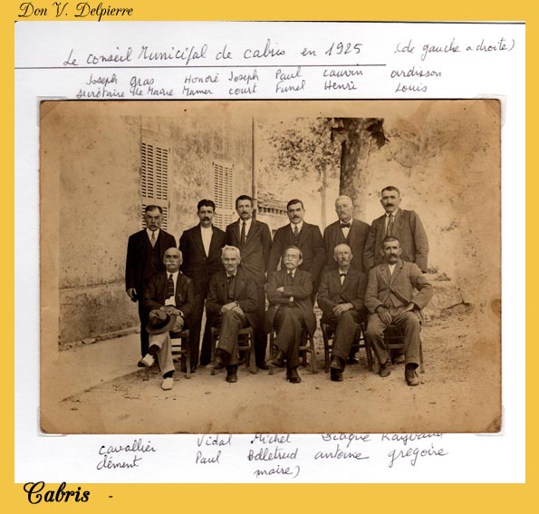 146 - Cabris  - Le Conseil municipal en 1915
